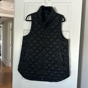 Athleta quilted vest